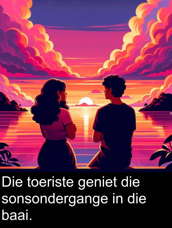toeriste: Die toeriste geniet die sonsondergange in die baai.