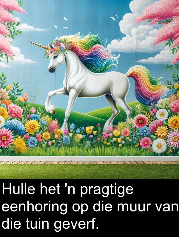 eenhoring: Hulle het 'n pragtige eenhoring op die muur van die tuin geverf.