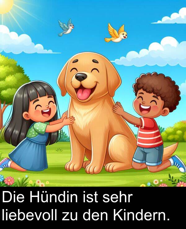 den: Die Hündin ist sehr liebevoll zu den Kindern.