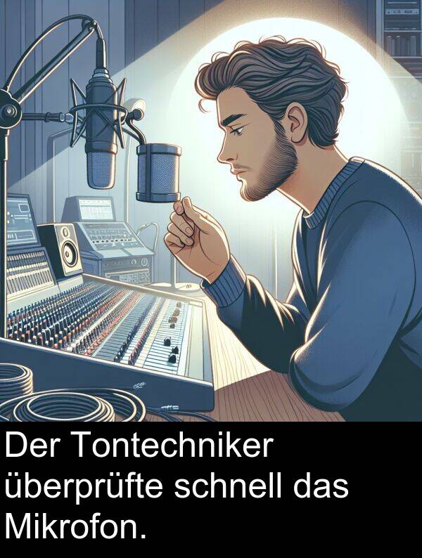 überprüfte: Der Tontechniker überprüfte schnell das Mikrofon.