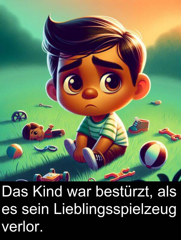 Lieblingsspielzeug: Das Kind war bestürzt, als es sein Lieblingsspielzeug verlor.