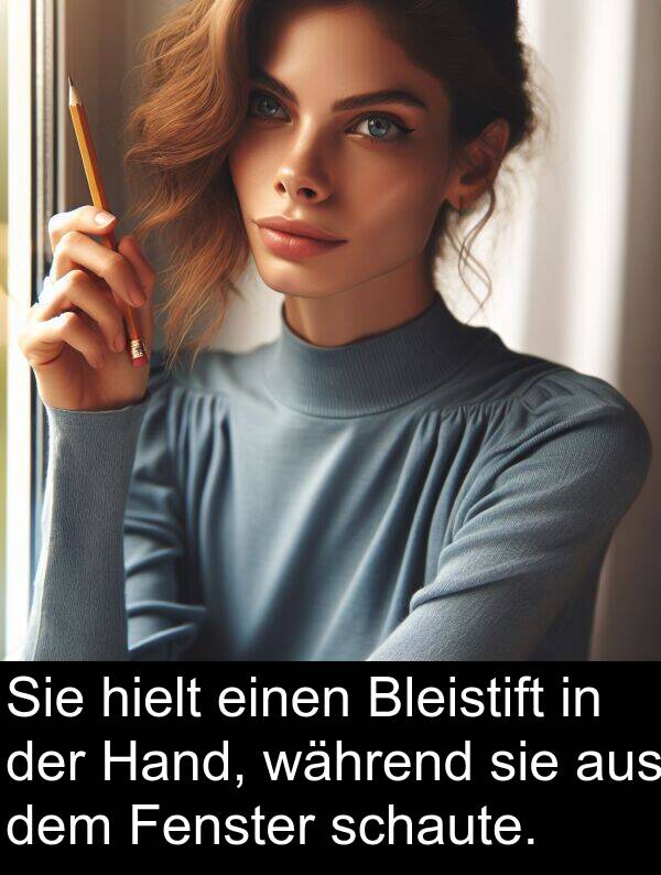 Fenster: Sie hielt einen Bleistift in der Hand, während sie aus dem Fenster schaute.