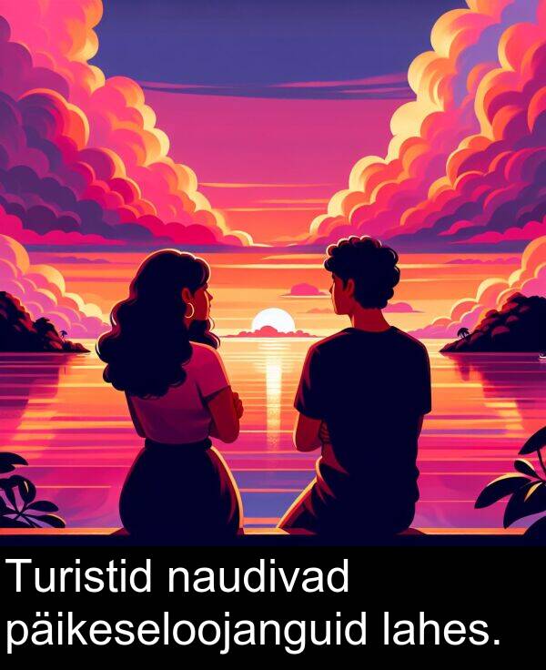 päikeseloojanguid: Turistid naudivad päikeseloojanguid lahes.