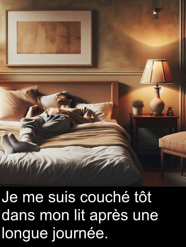 journée: Je me suis couché tôt dans mon lit après une longue journée.