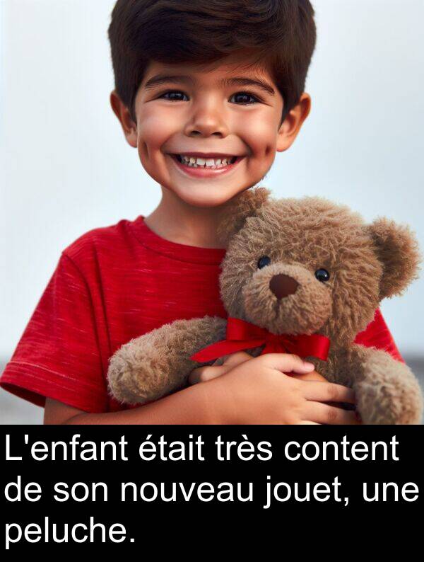 jouet: L'enfant était très content de son nouveau jouet, une peluche.