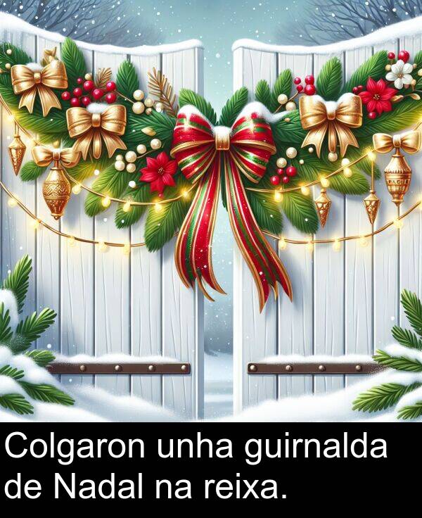 reixa: Colgaron unha guirnalda de Nadal na reixa.