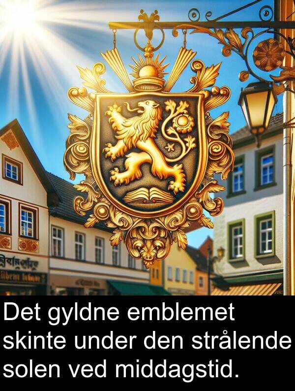 skinte: Det gyldne emblemet skinte under den strålende solen ved middagstid.