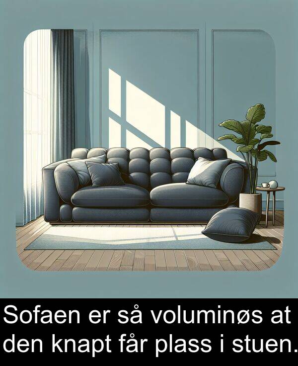 får: Sofaen er så voluminøs at den knapt får plass i stuen.