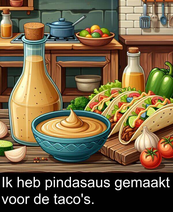 voor: Ik heb pindasaus gemaakt voor de taco's.