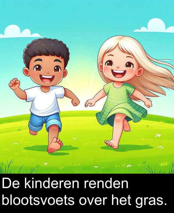 over: De kinderen renden blootsvoets over het gras.