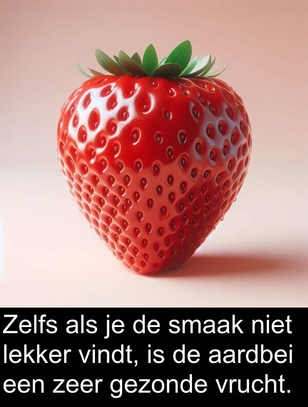 gezonde: Zelfs als je de smaak niet lekker vindt, is de aardbei een zeer gezonde vrucht.