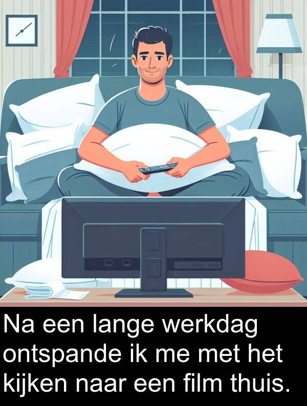 werkdag: Na een lange werkdag ontspande ik me met het kijken naar een film thuis.