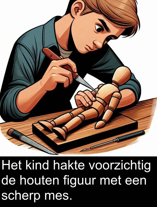 voorzichtig: Het kind hakte voorzichtig de houten figuur met een scherp mes.