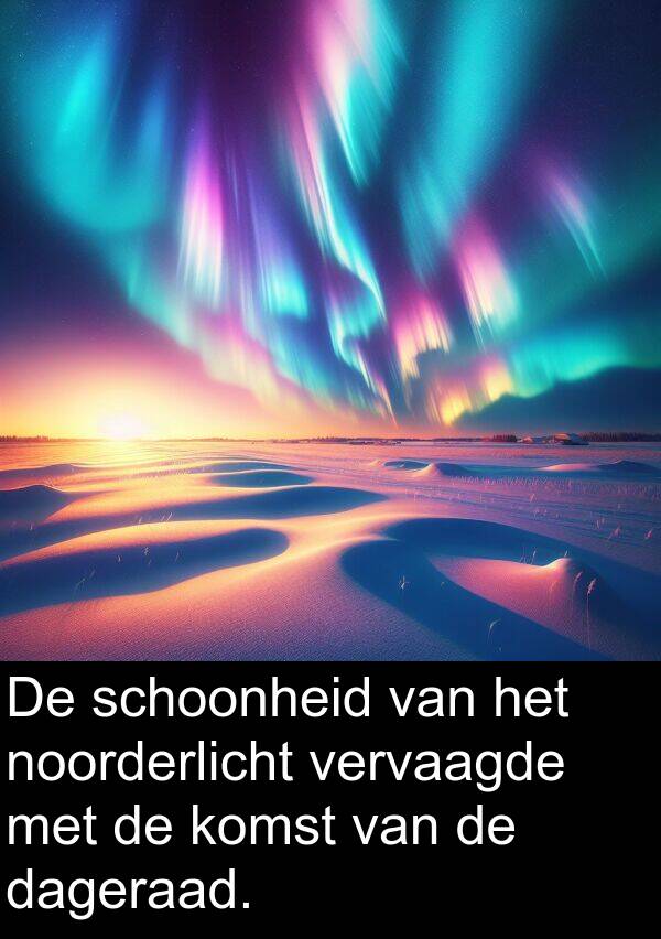 dageraad: De schoonheid van het noorderlicht vervaagde met de komst van de dageraad.