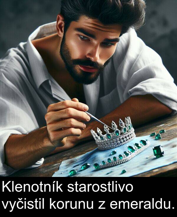 emeraldu: Klenotník starostlivo vyčistil korunu z emeraldu.