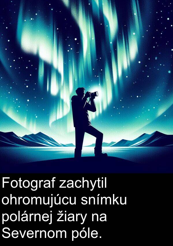 snímku: Fotograf zachytil ohromujúcu snímku polárnej žiary na Severnom póle.