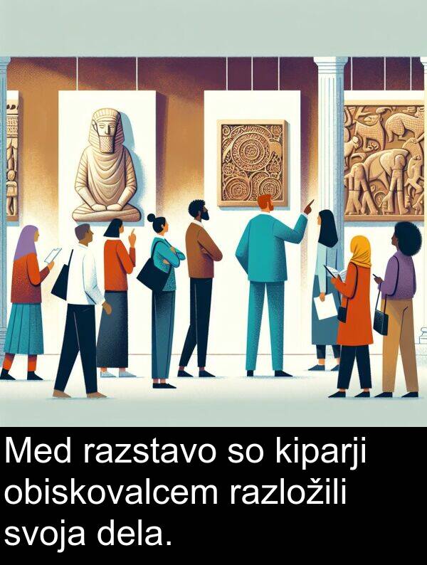 obiskovalcem: Med razstavo so kiparji obiskovalcem razložili svoja dela.