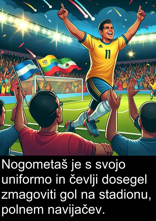 polnem: Nogometaš je s svojo uniformo in čevlji dosegel zmagoviti gol na stadionu, polnem navijačev.