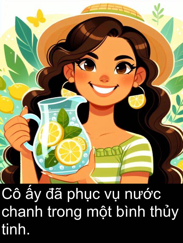phục: Cô ấy đã phục vụ nước chanh trong một bình thủy tinh.